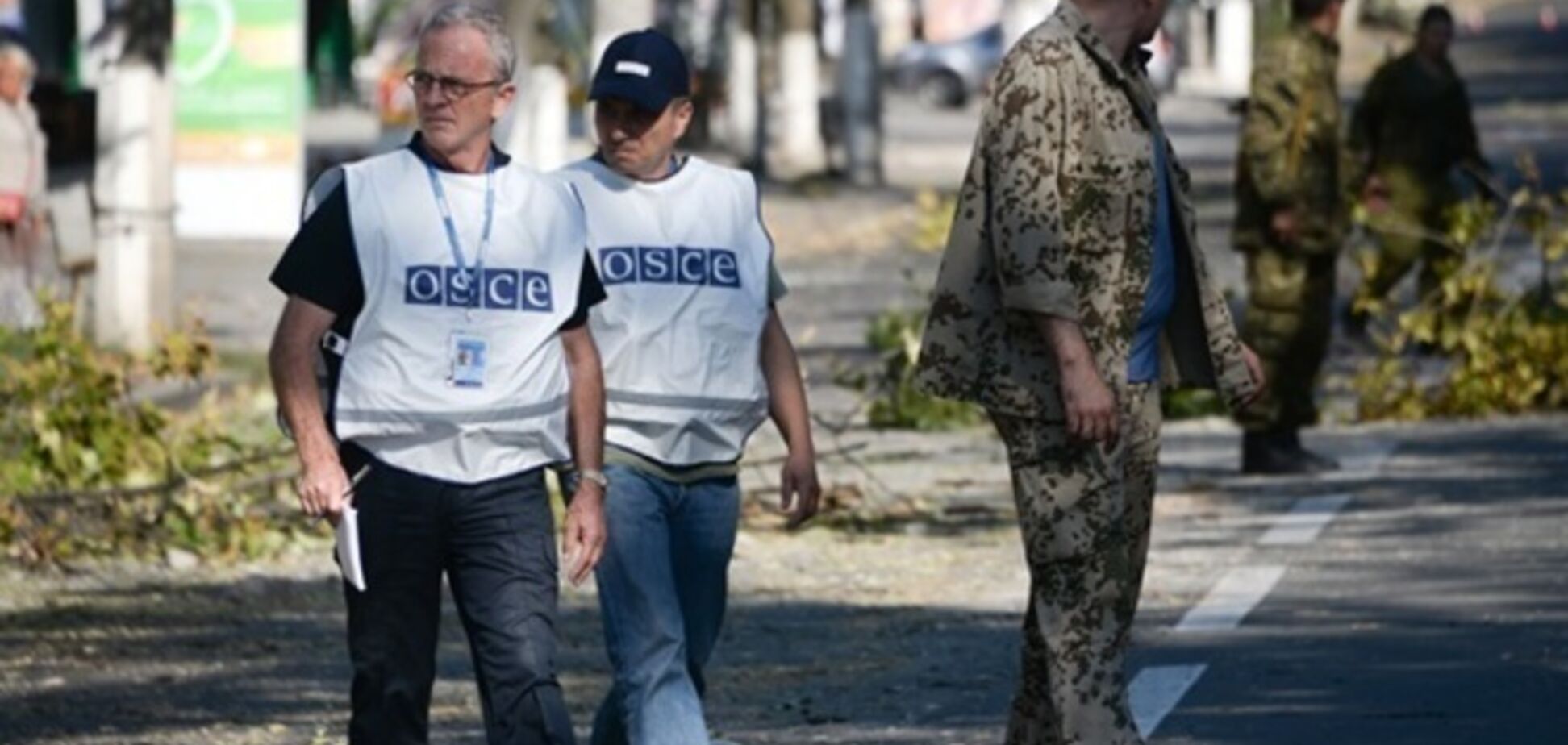 Наблюдатели ОБСЕ засекли колонну военных бензовозов и грузовиков 'ДНР'