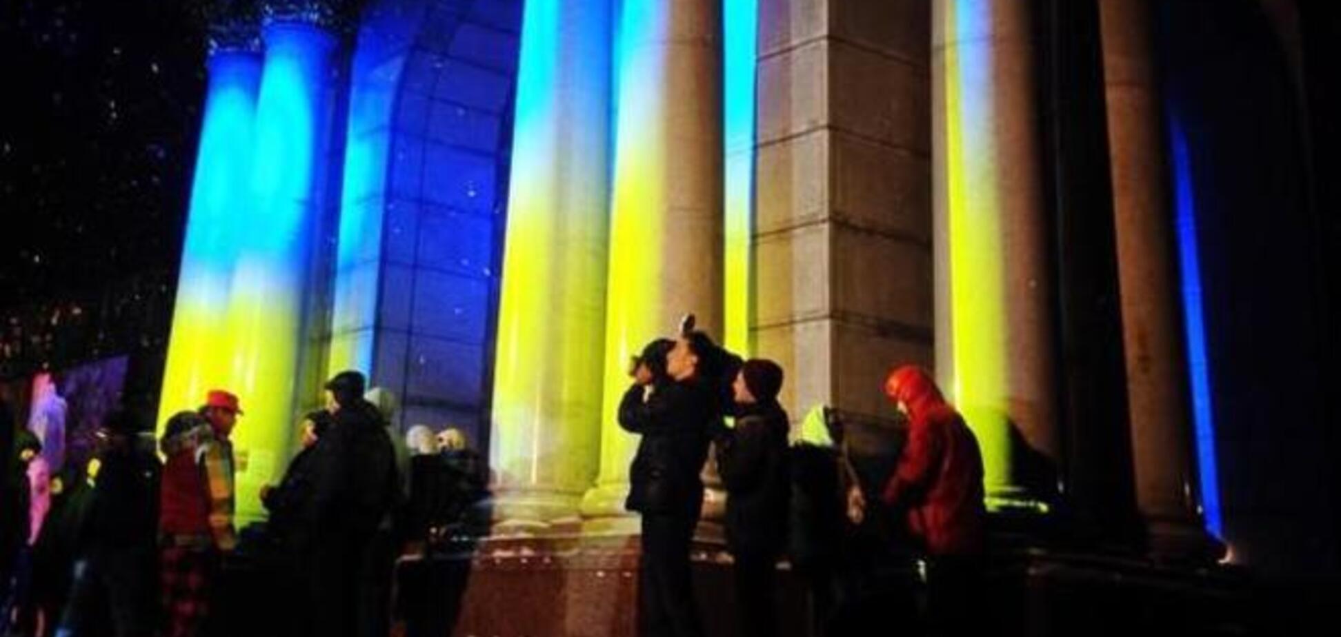 На Майдане прошла 'Ночь памяти': видео из центра Киева