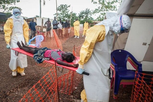 Эбола унесла жизни почти семи тысяч человек