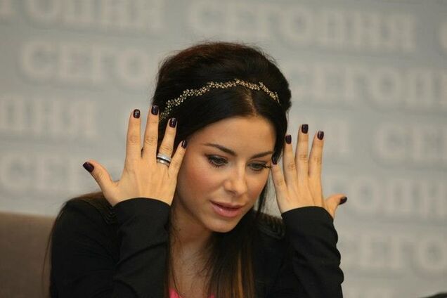 В МВД отказались охранять концерты Ани Лорак: обойдемся без нее и ее денег