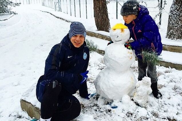 Коноплянка слепил креативного 'дружка'