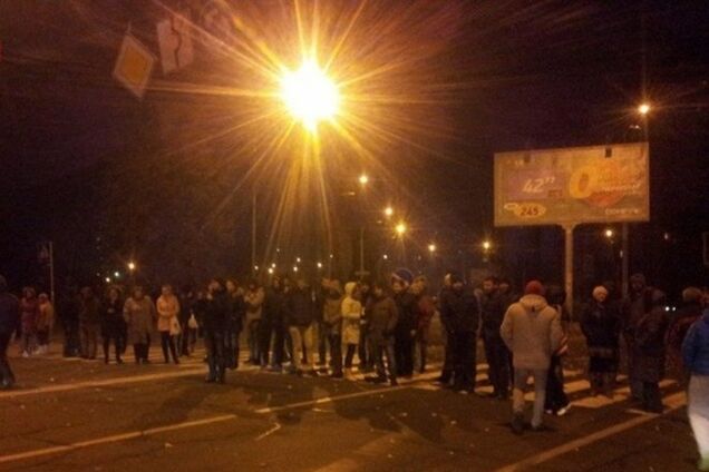 Возмущенные киевляне перекрывают улицы ради отопления