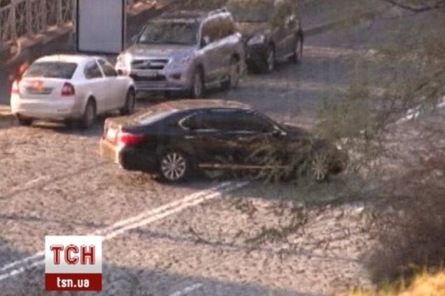 Довгий после выборов отдыхал в секретном ресторане и нарушал ПДД в центре Киева: опубликованы фото