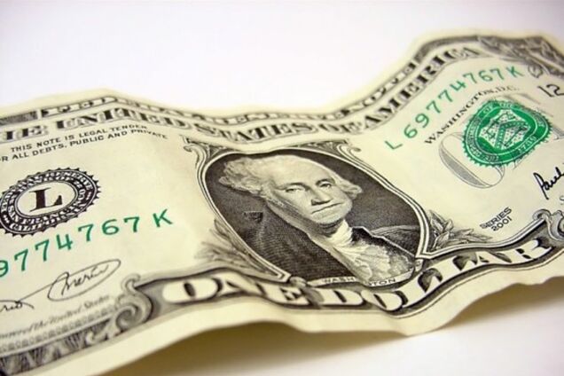 Специалисты рассказали, что успокоит курс доллара