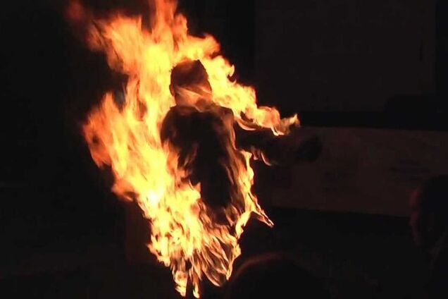 У Болгарії жінка влаштувала акт самоспалення біля штаб-квартири президента