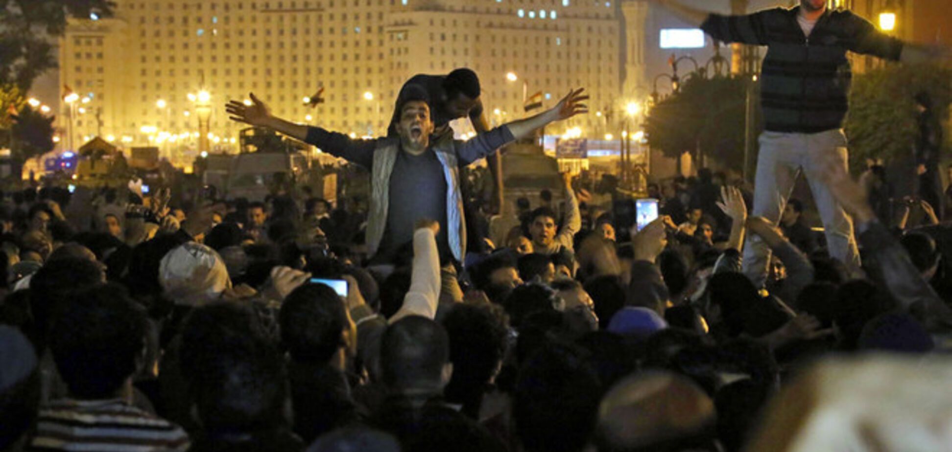 В Каире протесты разогнали танками и водометами: 2 человека погибли