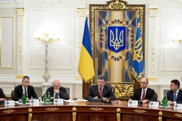 Украина предоставит гумпомощь Донбассу, но не будет финансировать 'республики' - СНБО