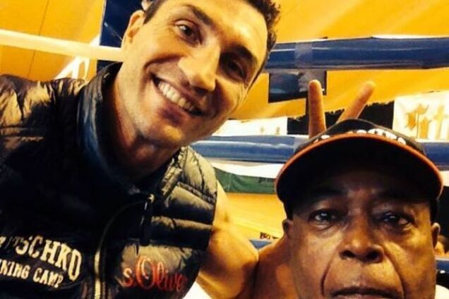 Веселый Кличко продолжает готовиться к бою с 'Коброй'