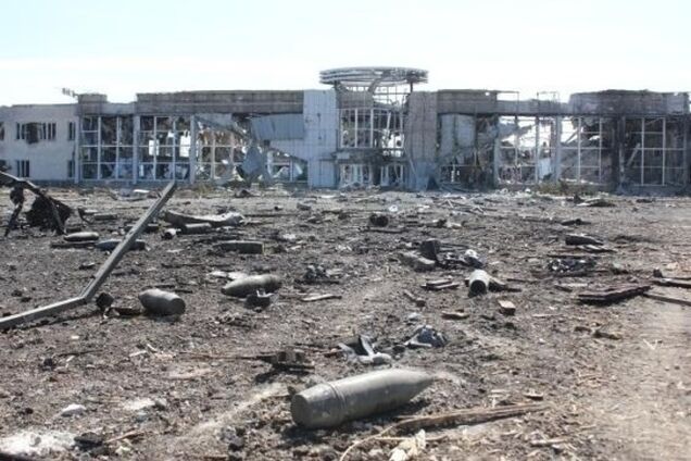 У Яроша розповіли про величезні втрати бойовиків в донецькому аеропорту: це навіть не сотні