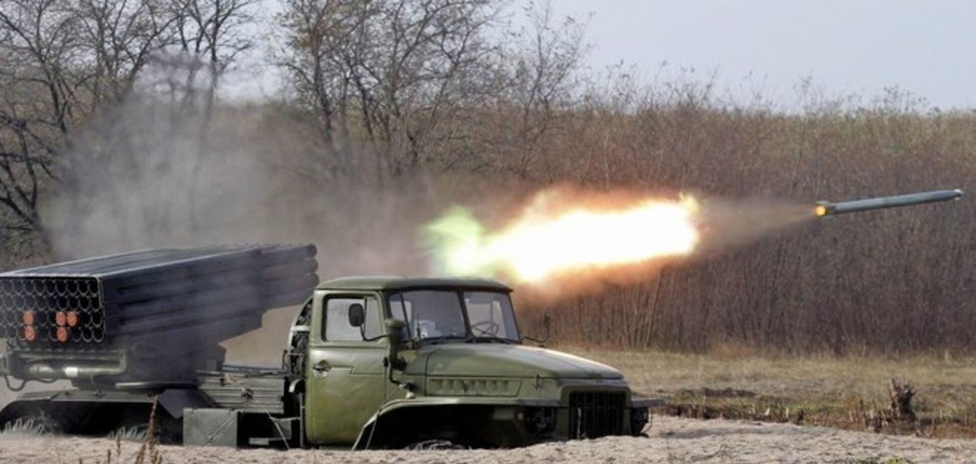 За сутки боевики 17 раз обстреляли из 'Градов' населенные пункты Луганщины