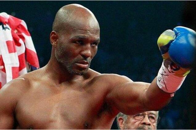 Американский боксер 'Украина' будет бить россиянина в сине-желтых перчатках