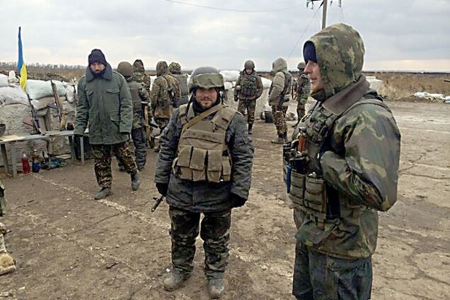 На 31-м блокпосту бойцы окапываются и используют 'тактику сусликов'