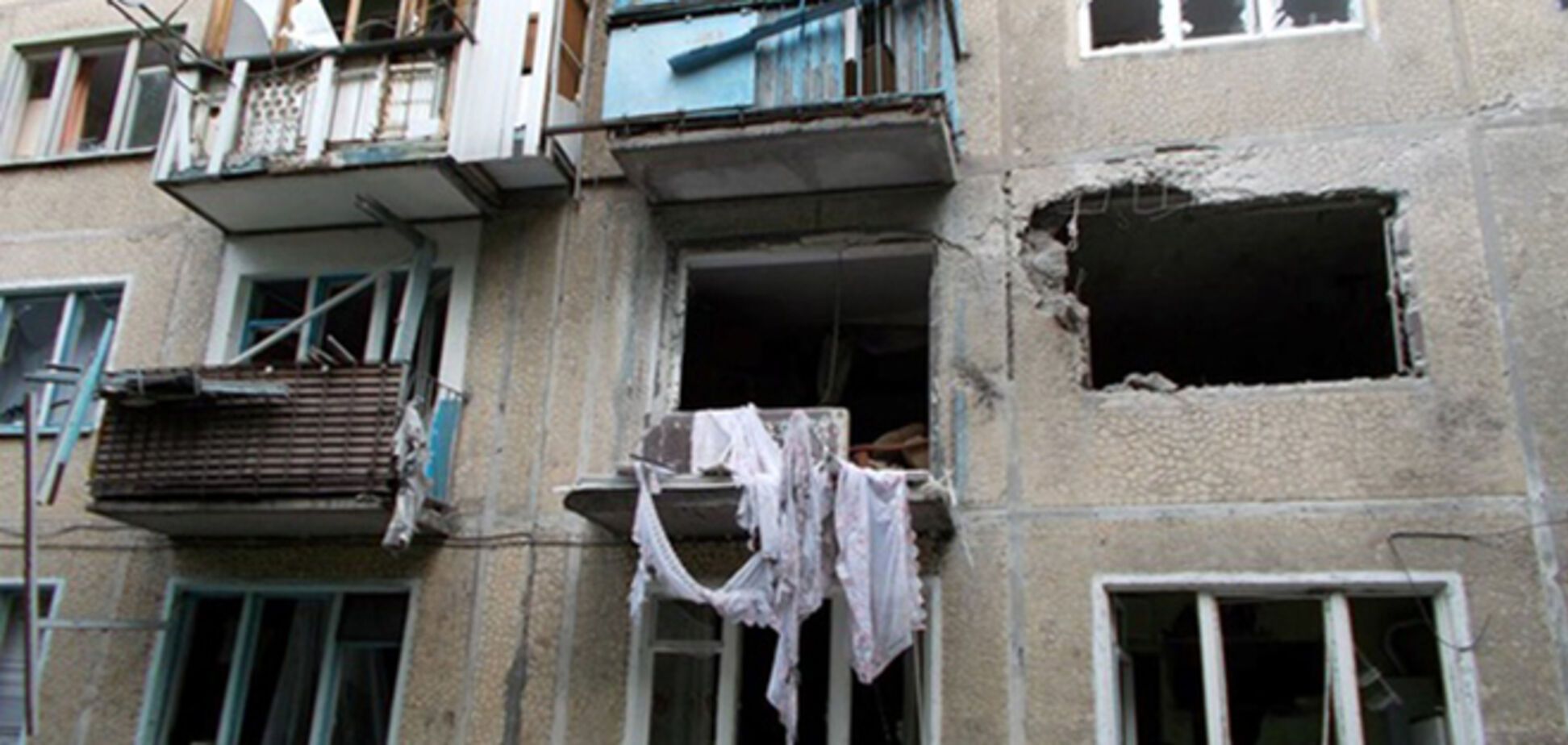В результате обстрела в Донецке погиб мирный житель, еще четверо - ранены