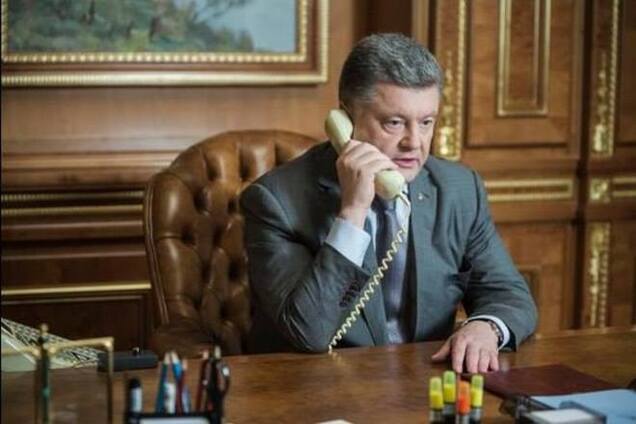 Порошенко поговорил с Керри о псевдовыборах, военном сотрудничестве и газовых договоренностях