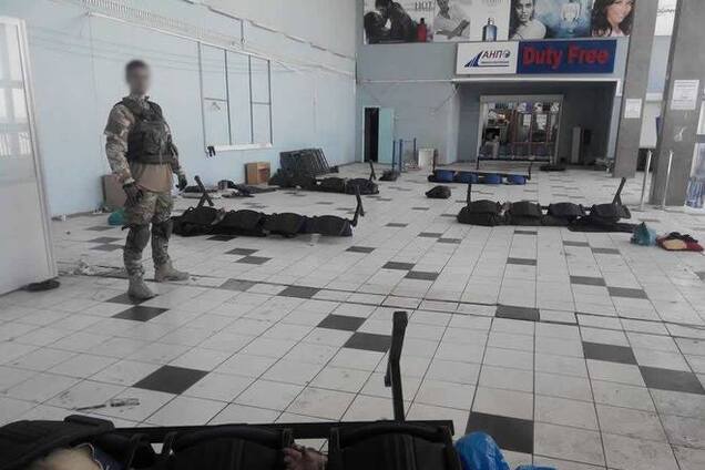 'Киборги' показали, что делают с пленными террористами: опубликованы фото