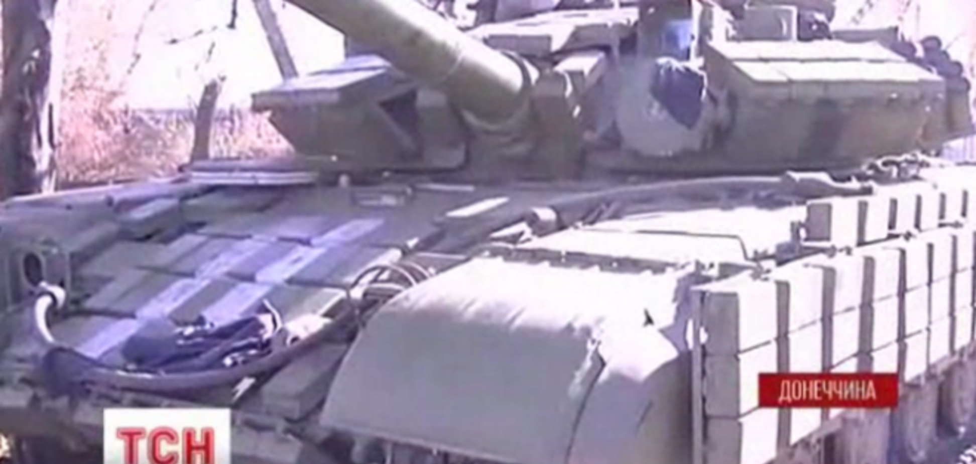 З привітом Путіну: оборону Маріуполя посилили танками Т-64 і 152-міліметровими гарматами Д-30 