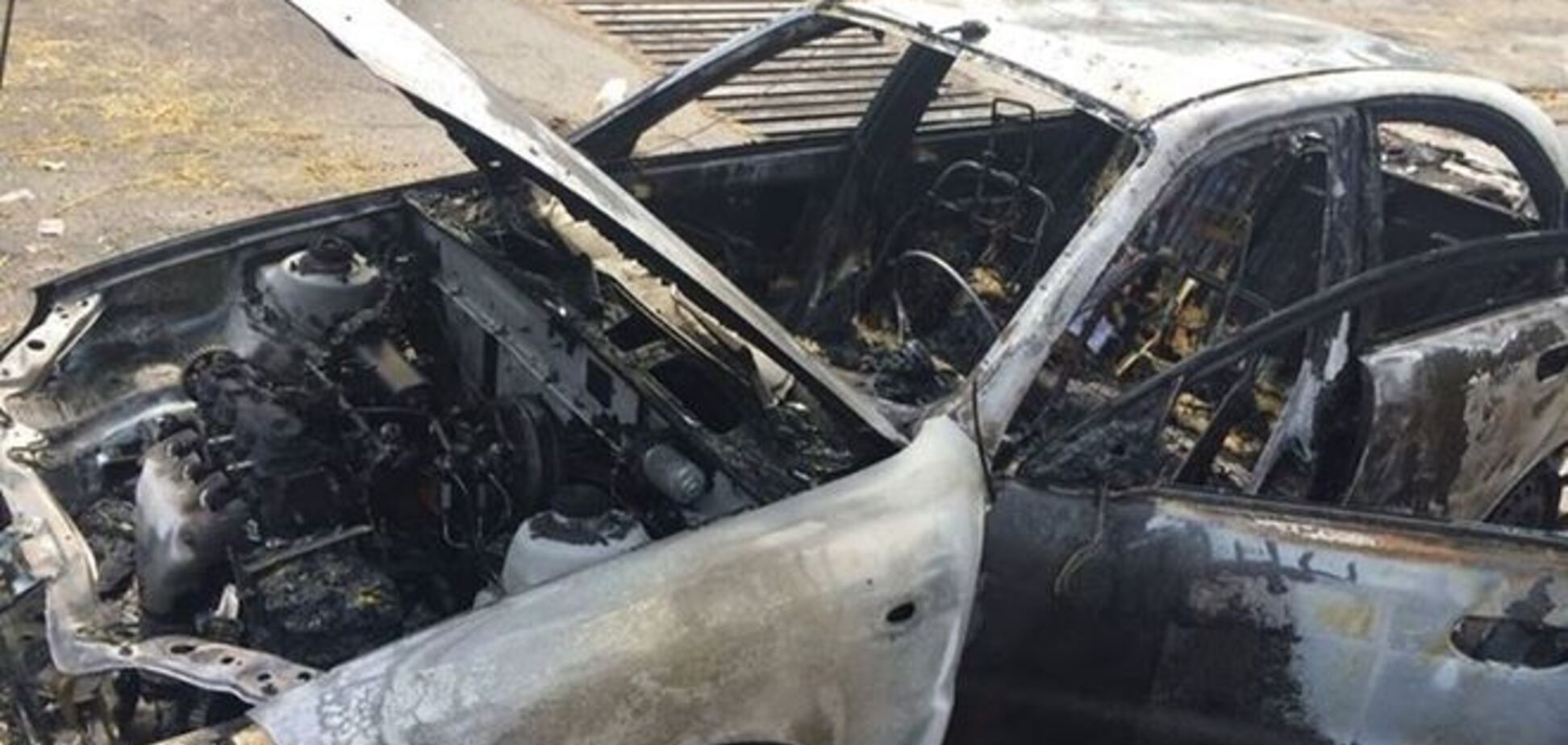 В Днепропетровске взорвали машину депутата Верховной Рады