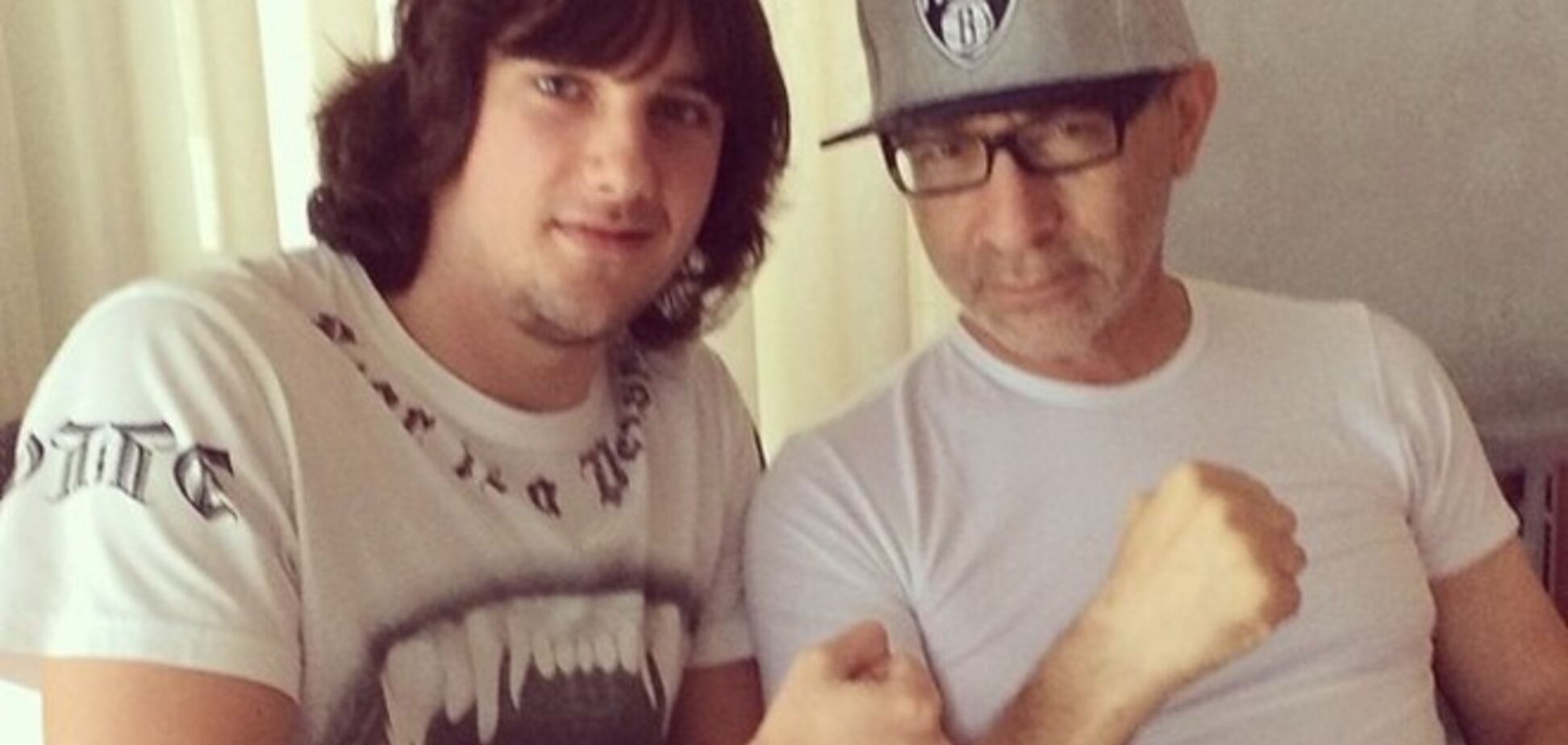 Сын Кернеса возомнил себя Бэтменом