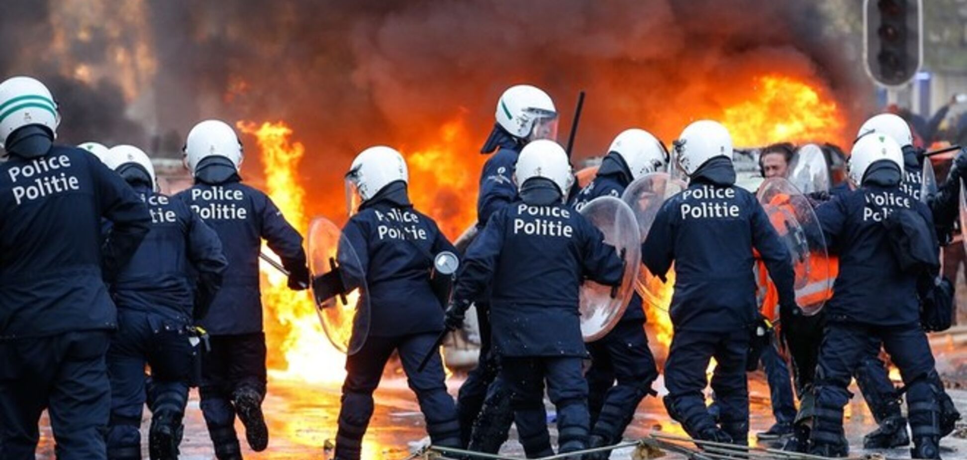 Брюссель у вогні: протести переросли у сутички. Опубліковані фото