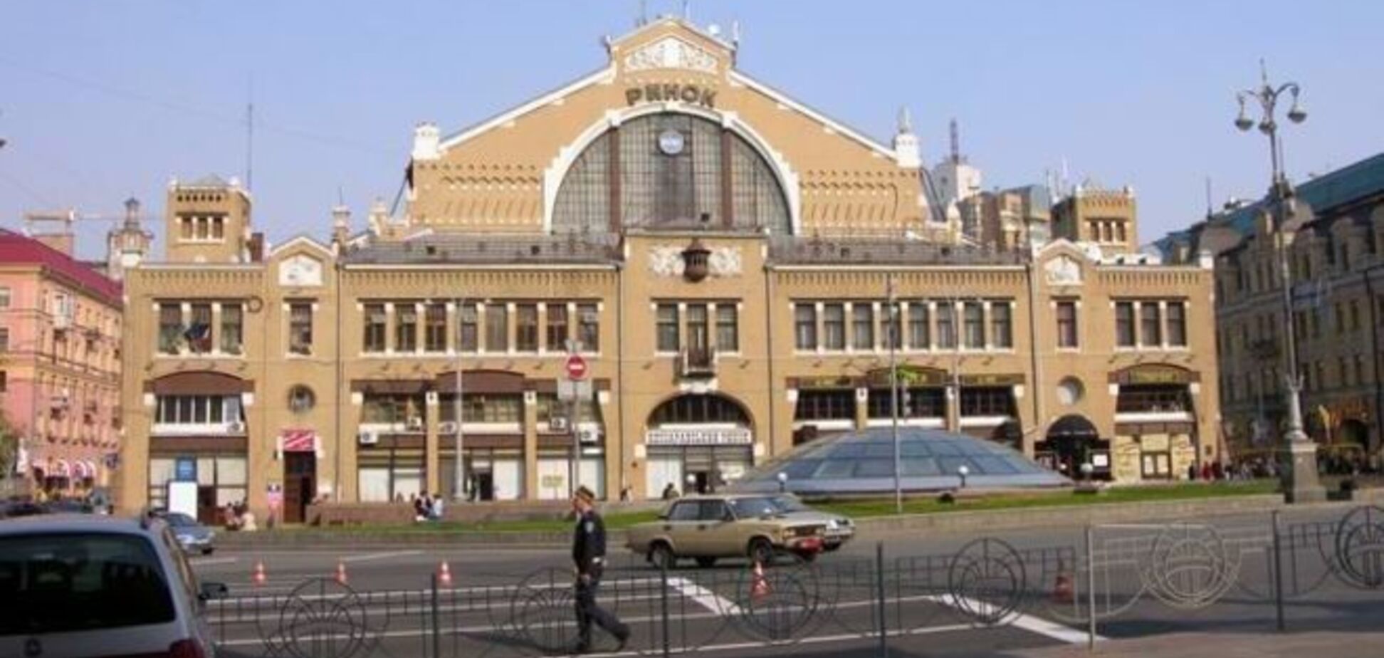Кличко звільнив директора елітного ринку Києва