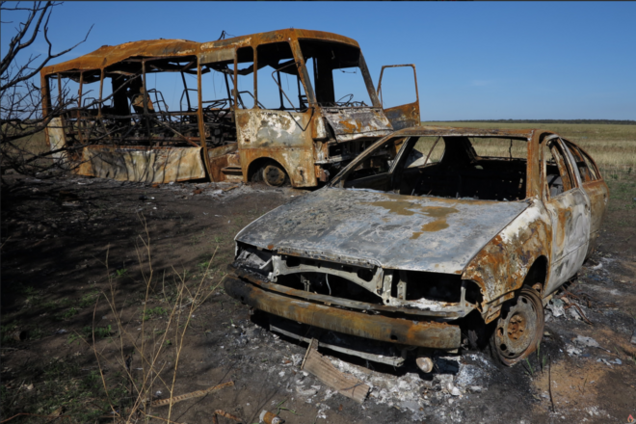 Миссия 'Черный тюльпан' опубликовала новые печальные фото сгоревшей техники из зоны АТО