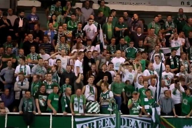 Литовские болельщики спели хит 'Путин-х*йло!' на матче Евролиги