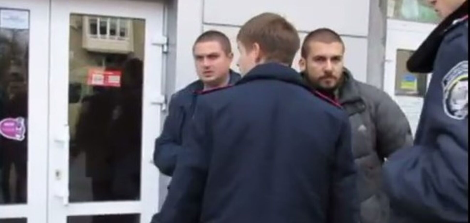 В Мелитополе бойцы в камуфляже едва не покалечили мужчину, кричавшего о 'Новороссии'