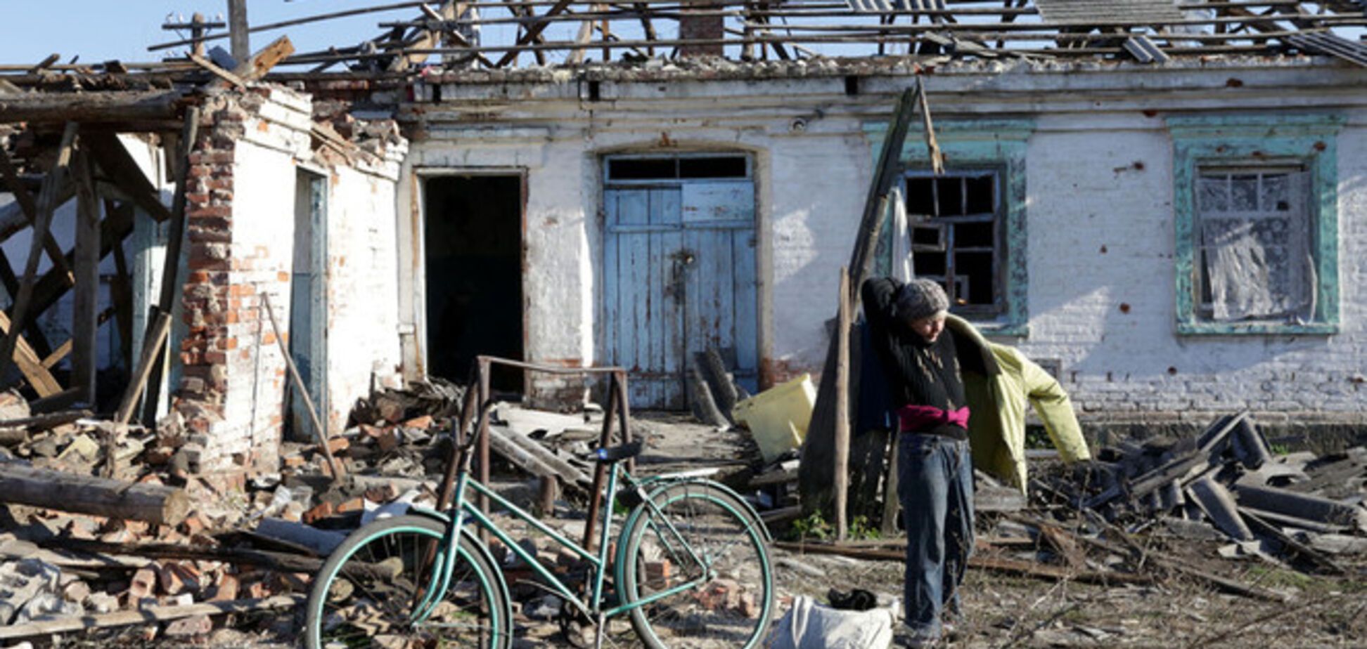 Обстрелы террористов разрушили ряд объектов инфраструктуры на Луганщине
