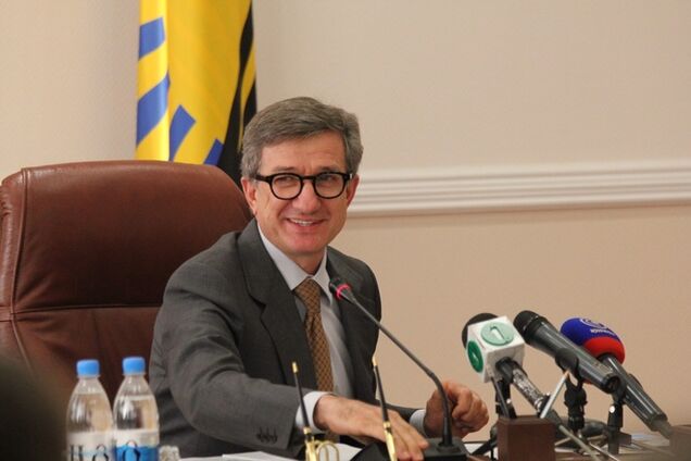 Тарута: я не вижу смысла удерживать донецкий аэропорт