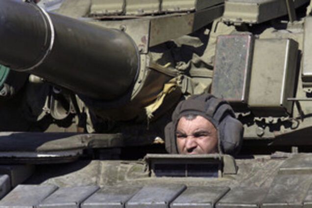 В ОБСЕ зафиксировали неопознанные конвои тяжелых вооружений и танков в Донецке и Макеевке