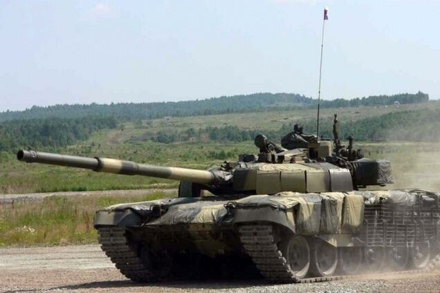 В спальном районе Донецка идет танковый бой