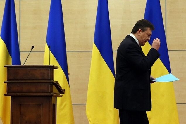 Россию еще год назад предупреждали о падении Януковича - журналист