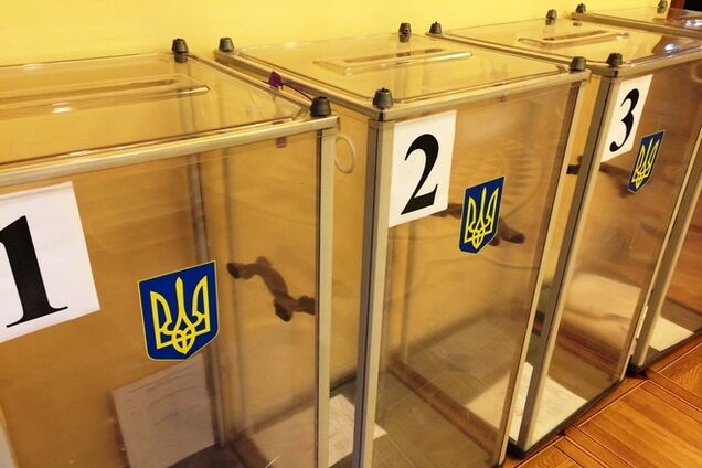 На скандальном 79-м округе продолжается пересчет:  главных соперников разделяют 10 голосов