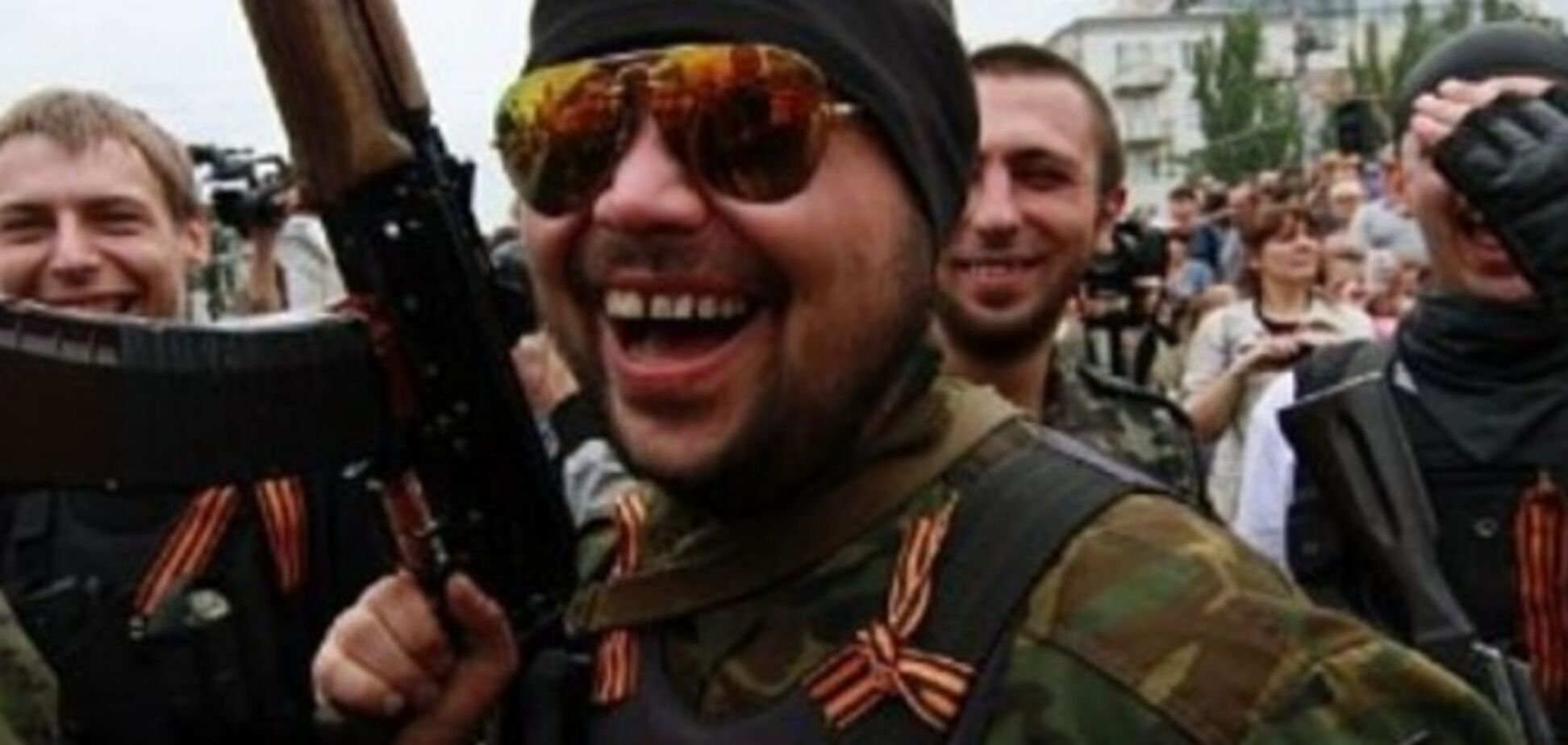 Пьяные террористы взорвали собственный микроавтобус: опубликовано видео