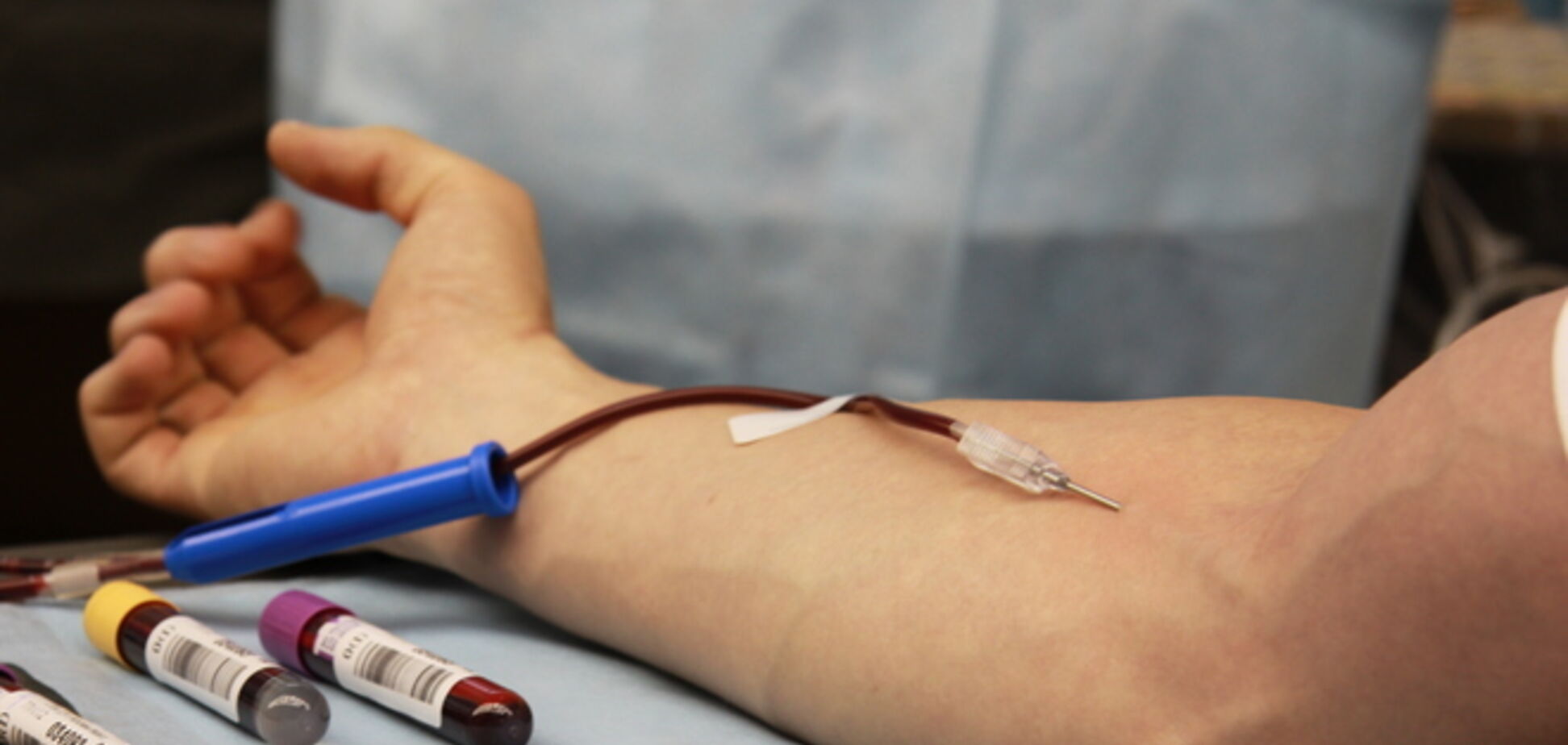 Бойцам АТО могут переливать кровь со смертельными болезнями: сенсационное расследование