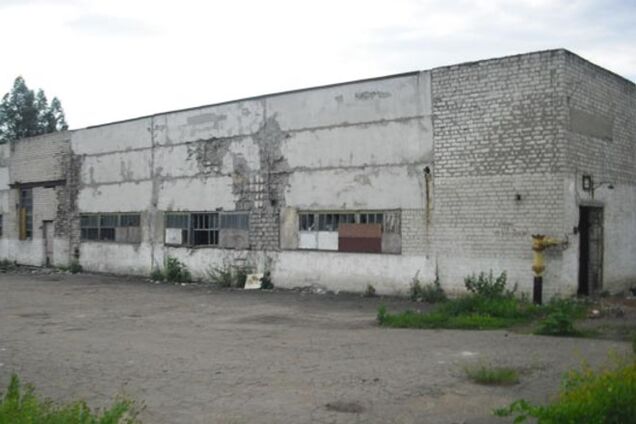 В Брянке гуманитарку распродают на рынке и в магазинах