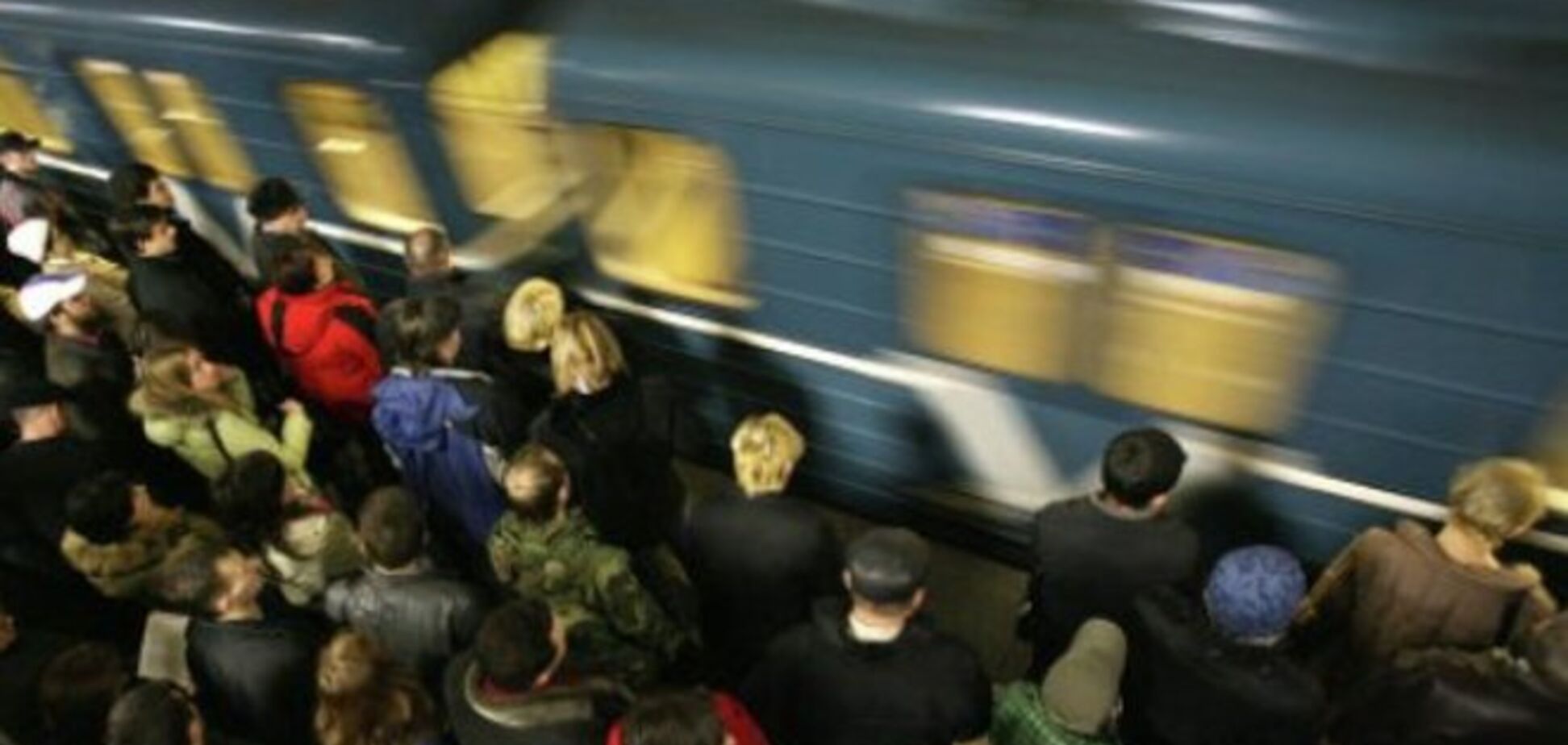 В киевском метро пассажиров пасут 5 видов карманников: инфографика