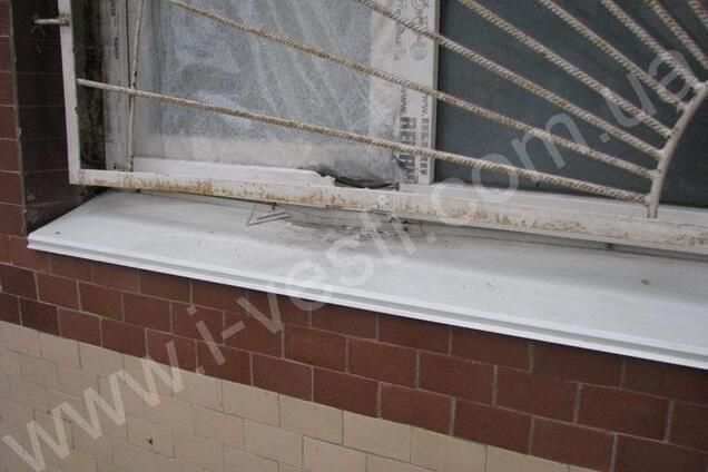 Самодельное взрывное устройство сработало в Ильичевском военкомате