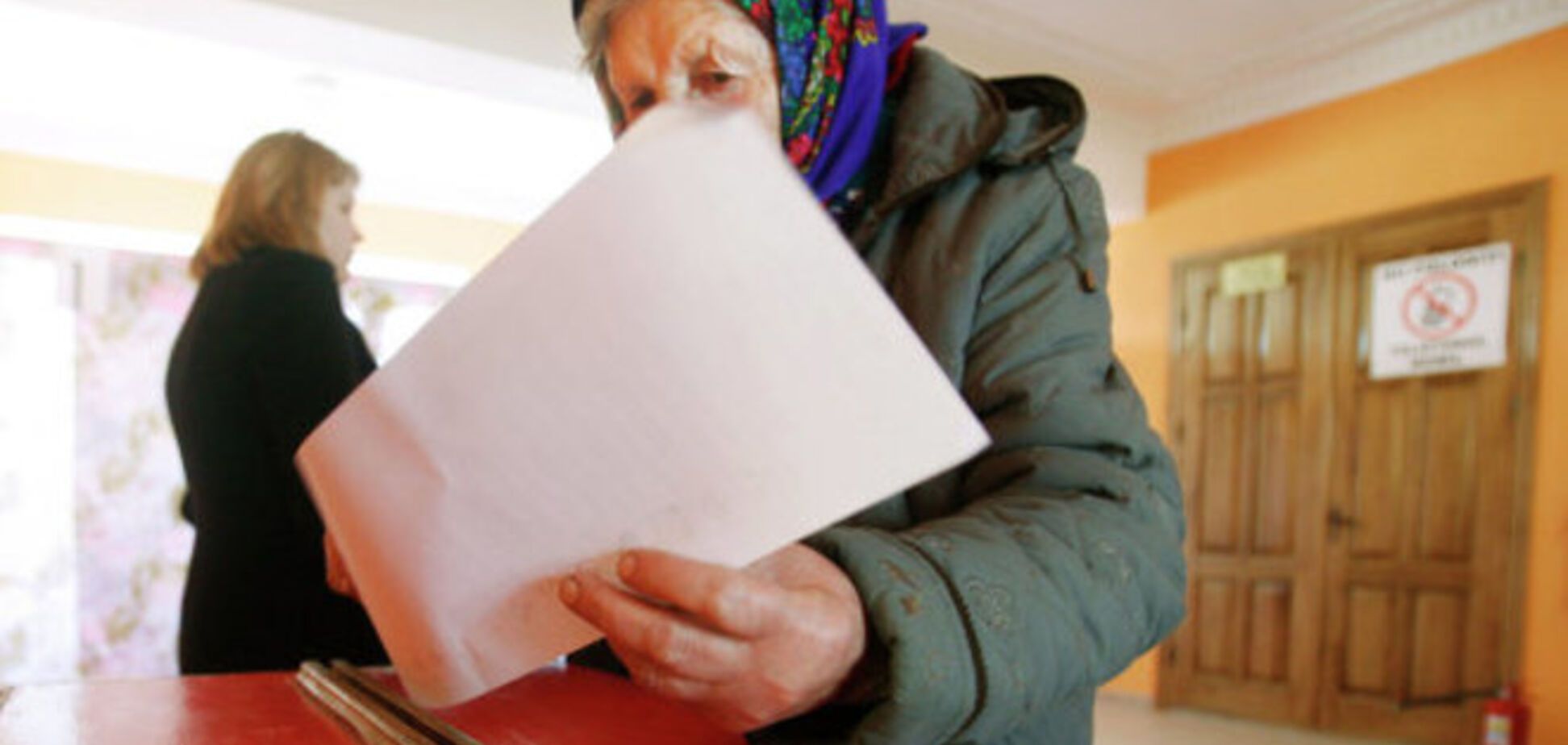 Выборы в Молдавии: старики выбирают ж**у для молодежи 