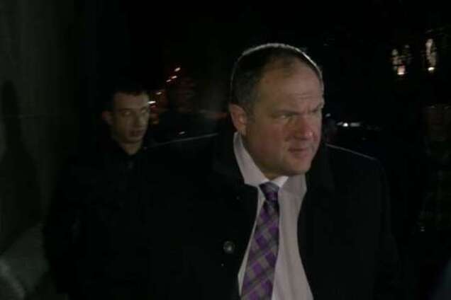 Днепропетровского прокурора задержали пьяным на угнанном авто и с пакетом долларов