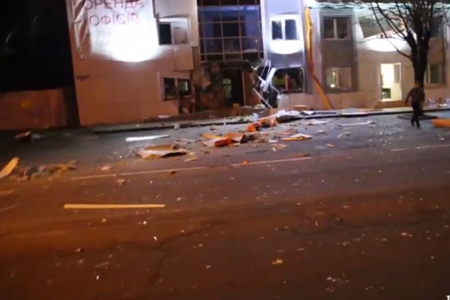 З'явилося відео після вибуху в одеському бізнес-центрі