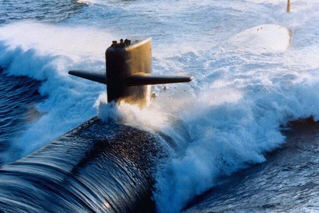 Британия попросила помощи НАТО в поиске 'российской подлодки'