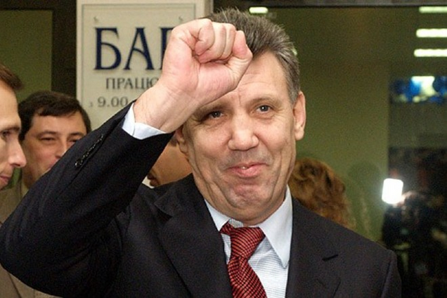 Ківалов забарикадувався у своєму колишньому кабінеті в Раді - Сироїд