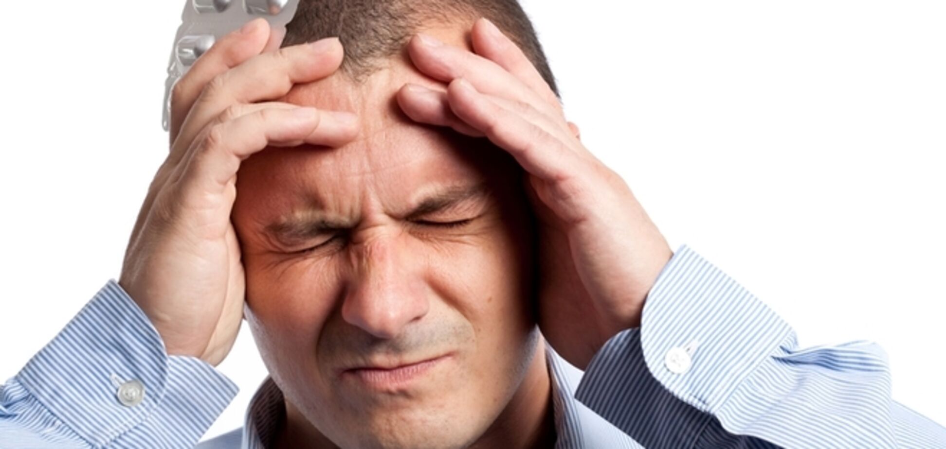 За головной болью может скрываться инсульт