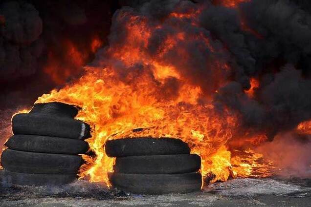 На киевской Оболони обнаружили источник необычной вони