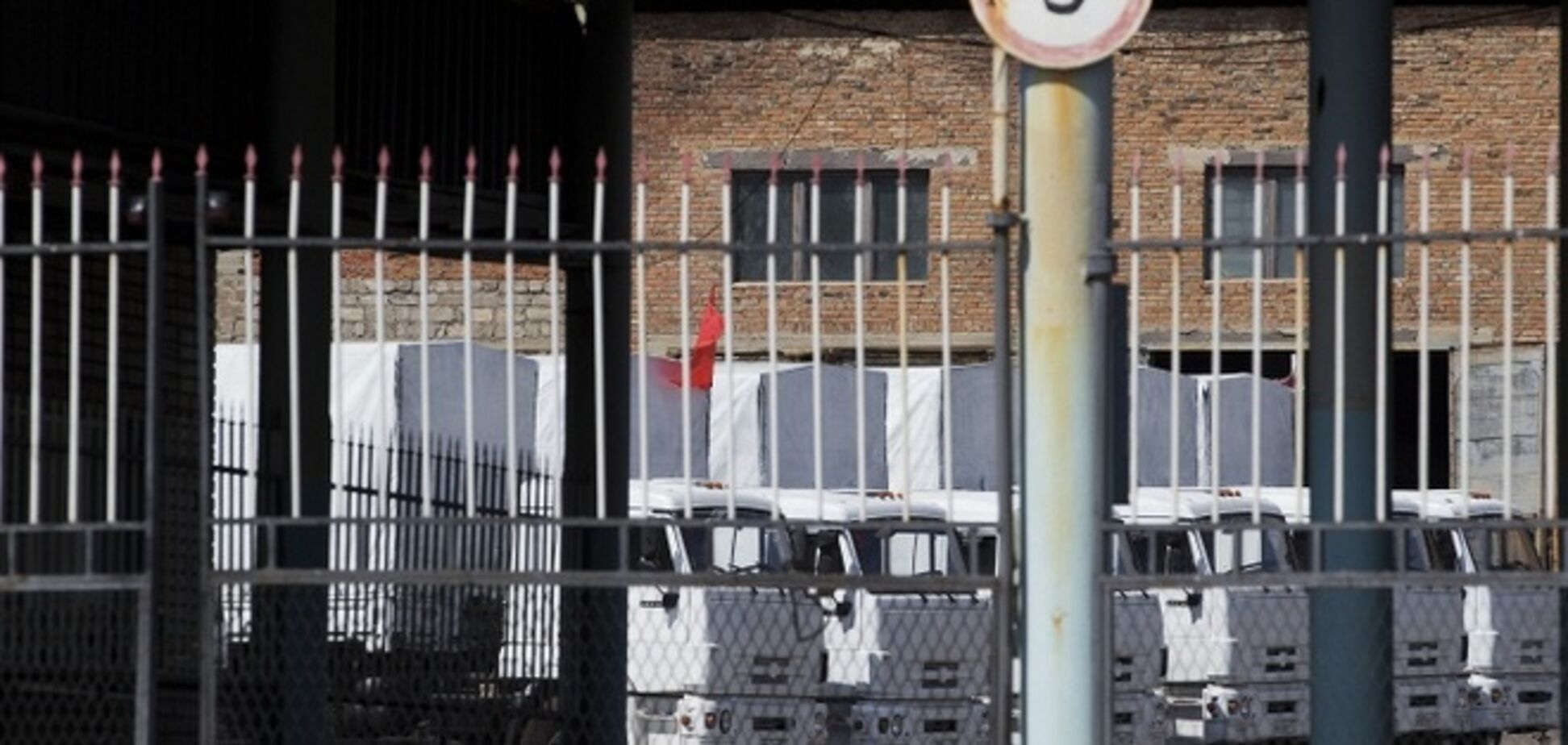 Дев'ятий російський 'гумконвой' впритул під'їхав до України