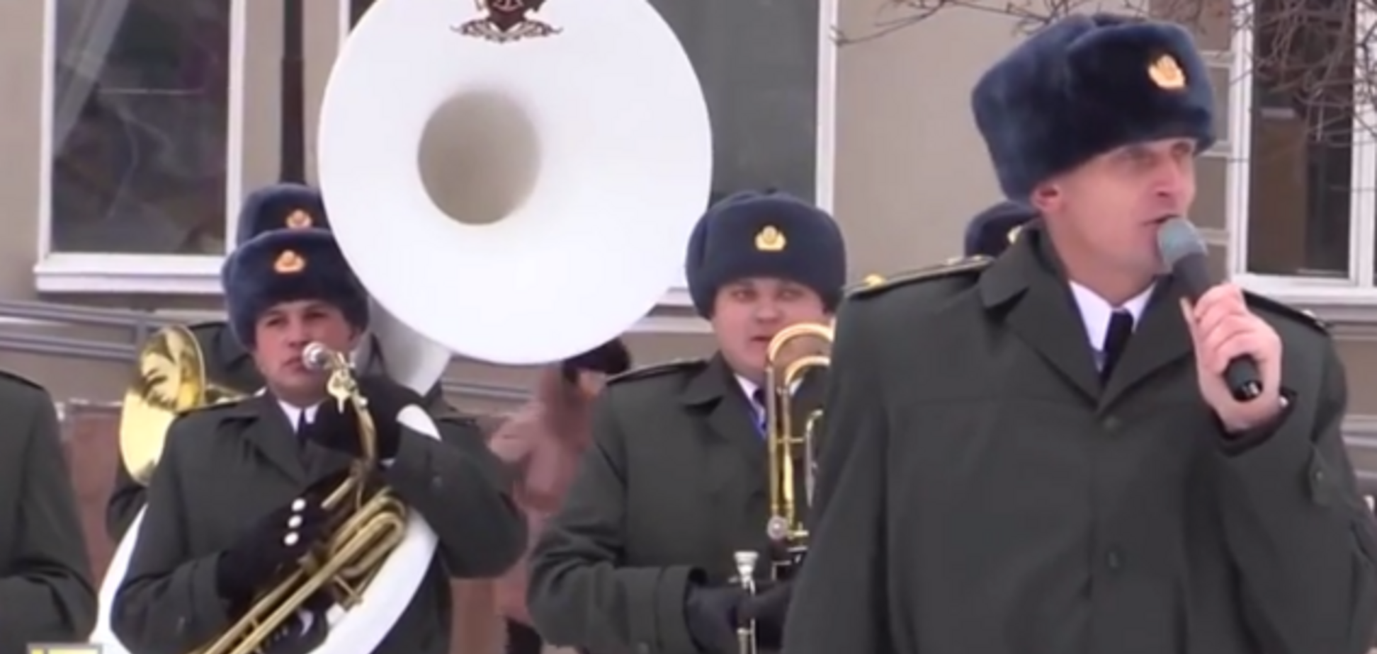Появилось видео, как 'киевская хунта издевается' над жителями Артемовска