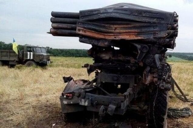 Террористы пользуются 'днем тишины': эвакуируют и ремонтируют подбитую технику