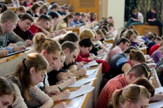 Вопрос о дипломах и стипендиях студентов из зоны АТО остается неясным