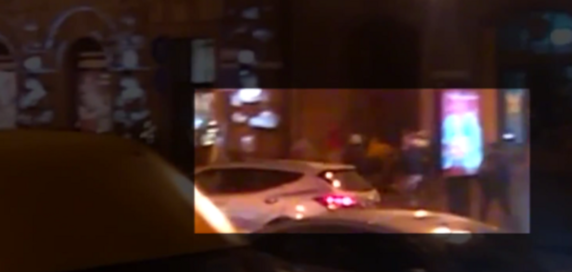 Появилось видео кровавой драки французских и украинских фанатов в Киеве